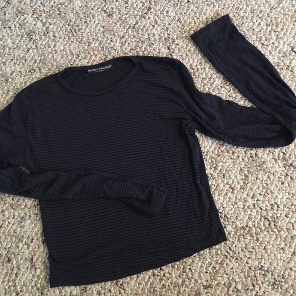 Brandy Melville Crop Top