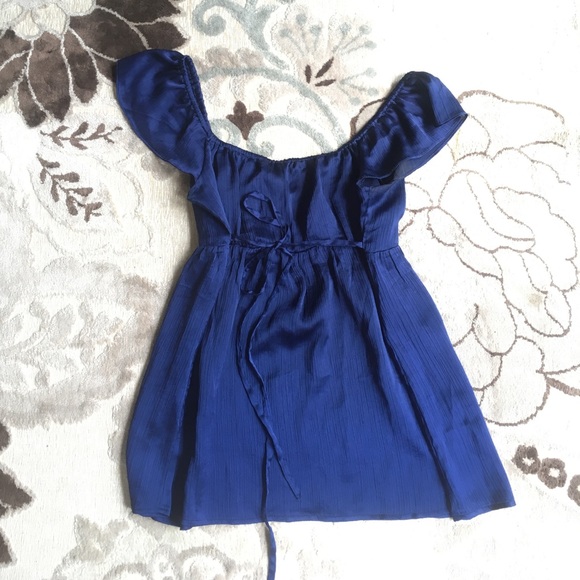 Fun Blue Top - Picture 2 of 2