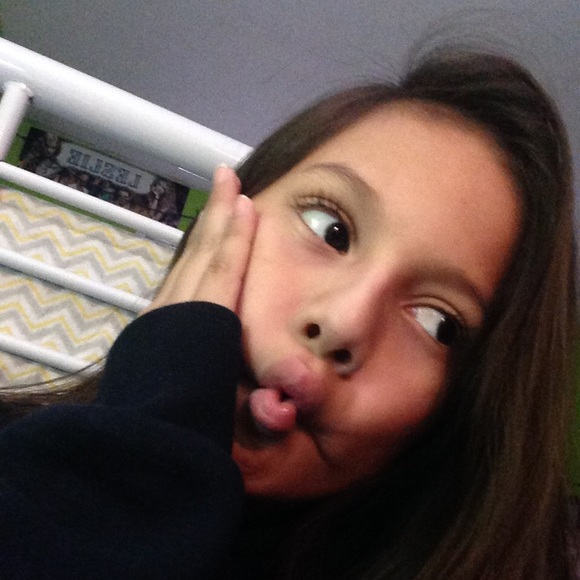 Meet your Posher, Leslie - Picture 1 of 1