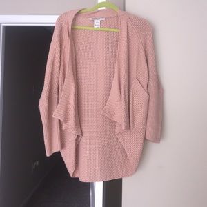 Quarter length sleeve cardigan