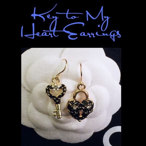 🔑Handmade Key to My Heart Earrings❤️