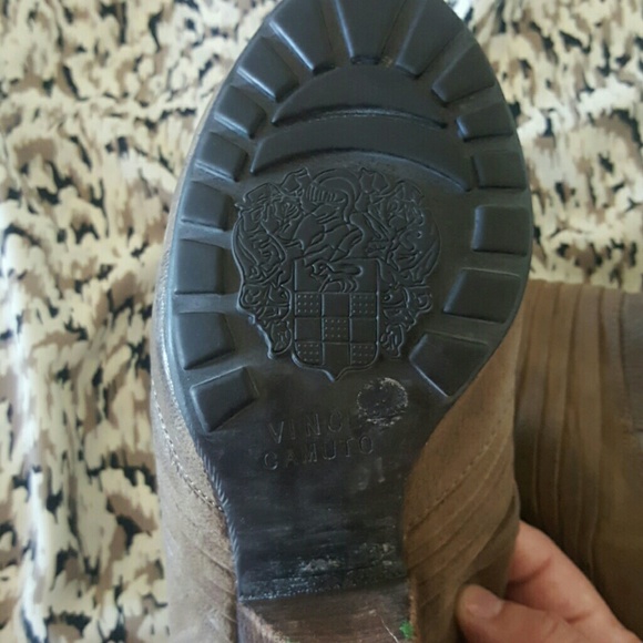 Vince Camuto booties - Picture 3 of 4