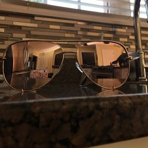 QUAY High Key Sunglasses