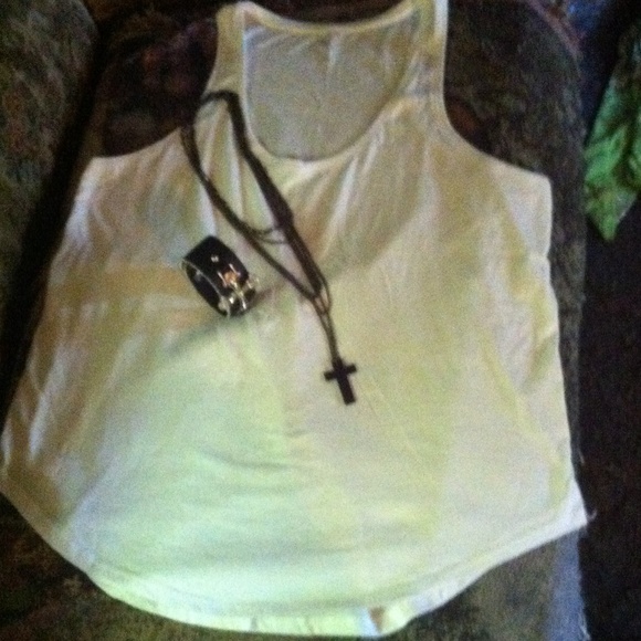 🚨❤️Old Navy tank 👀 NWOT - Picture 3 of 3