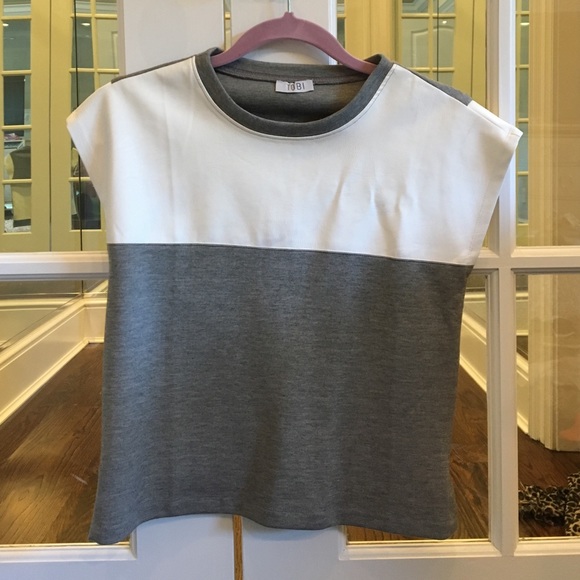 Muscle tee