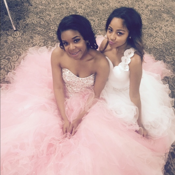 short homecoming/formal dress - Picture 4 of 4