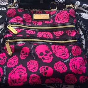 ✨💗NWOT BETSEY JOHNSON CROSSBODY BAG💗✨