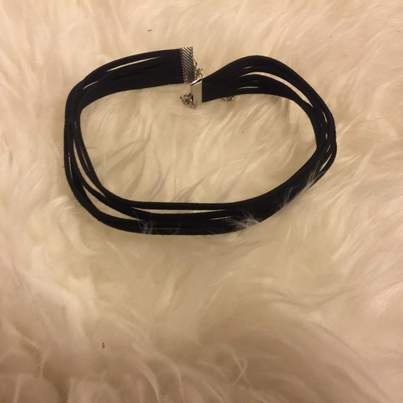 💕LAST ONE💕BLACK layered choker 😍 - Picture 2 of 4