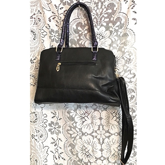 Boutique Bags - Cheetah Purple Black Vegan Leather Satchel Tote Boutique Bags - Cheetah Purple Black Vegan Leather Satchel Tote