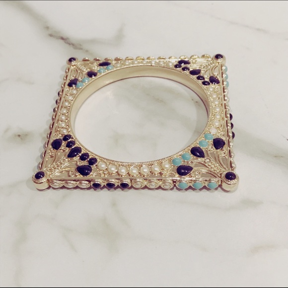 Gold square bangle