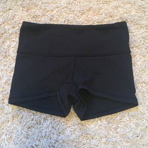 Lululemon shorts!