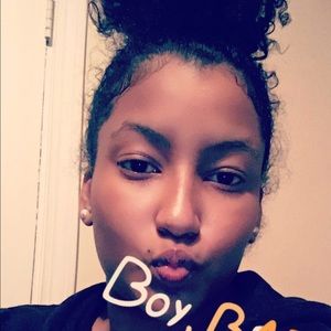 Meet your Posher, Sylvia