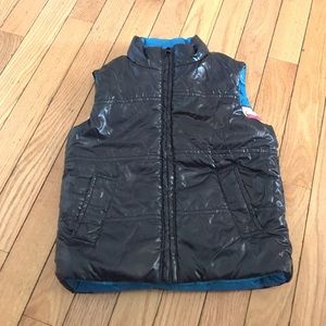 Boys Burberry black puffer vest