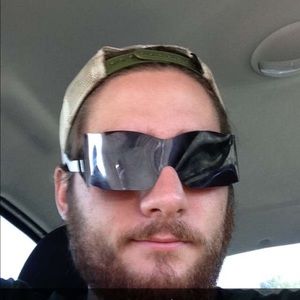 Meet your Posher, Layne