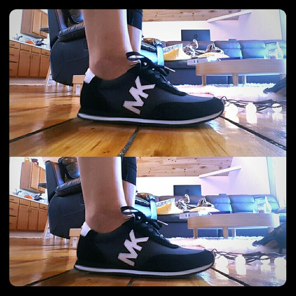 $SOLD$ MICHAEL KORS SNEAKERS