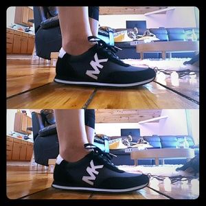 $SOLD$ MICHAEL KORS SNEAKERS