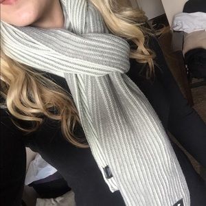 Under Armour scarf