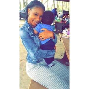 Meet your Posher, Moniqwa