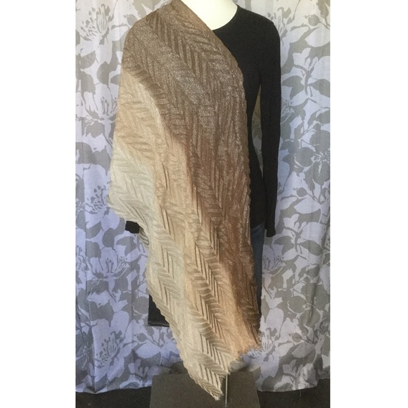 Beautiful Gold Scarf NWOT - Picture 4 of 4