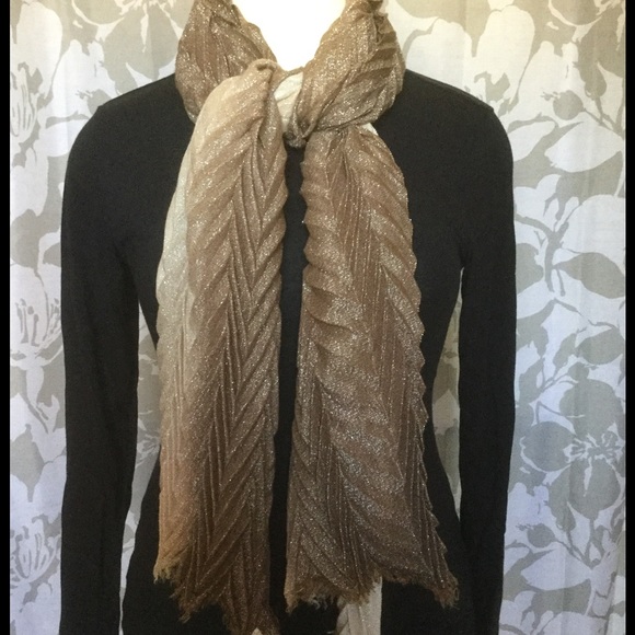 Beautiful Gold Scarf NWOT - Picture 2 of 4