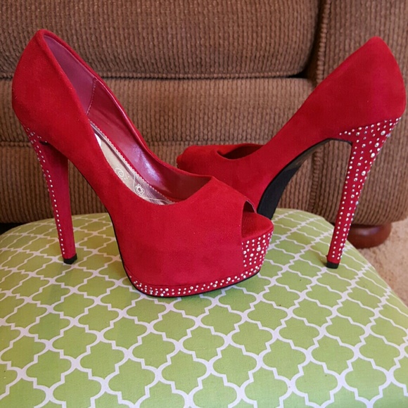 Women's Red Velvet Shoes
