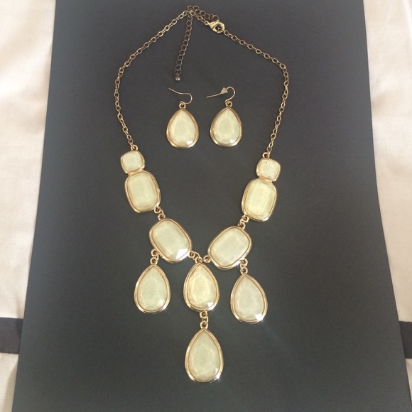 Necklace and Earring Set