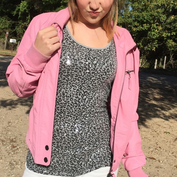 Rue21 Tops - ✨SALE✨💖 Stretchy Sequined Cheetah Tank