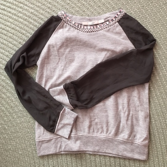Beautiful and unique top with sheer gray sleeves. - Picture 1 of 1