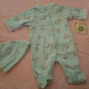 NWT Little Me Preemie Set