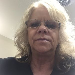 Meet your Posher, Deb