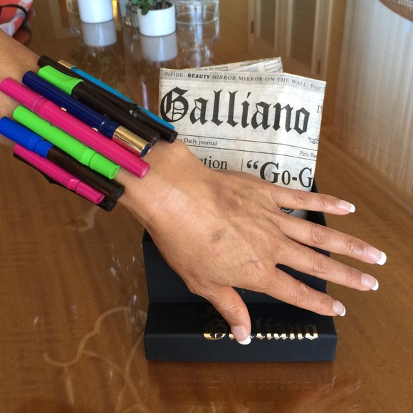Imported John Gallíano natural bamboo bracelet💍
