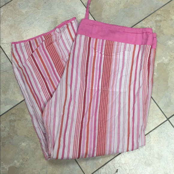 PINK VS Capri lounge pants