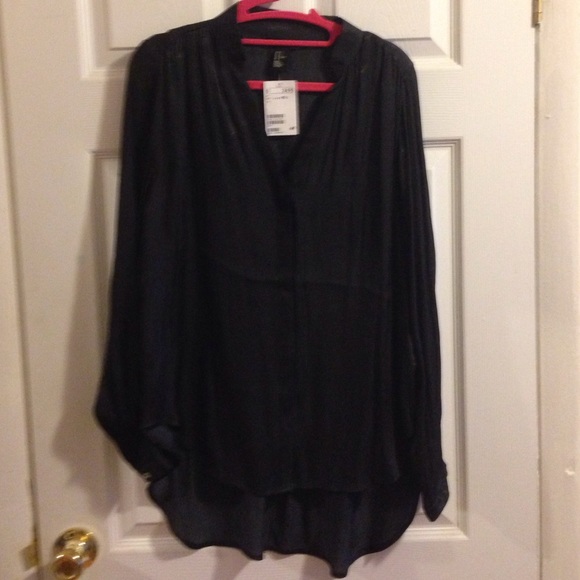 H&M black hi lo button down blouse size 10