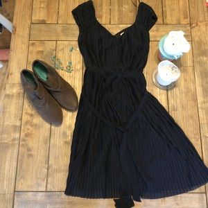 Navy H&M pleated dress