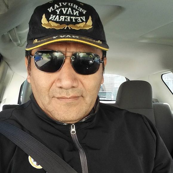 Meet your Posher, Carlos - Picture 1 of 1