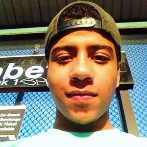 Meet your Posher, Cesar stiven