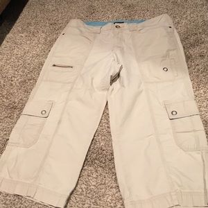 Eddie Bauer Capri pants