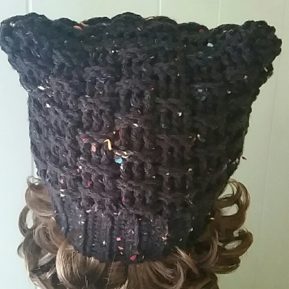 Kitty Cat Ear Hat and Wrist Warmer Set - Picture 3 of 4