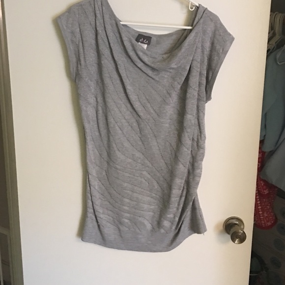 Short sleve sweater