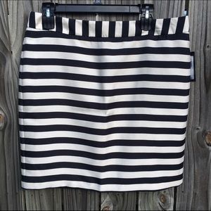 NWT Worthington Black and White Striped Skirt
