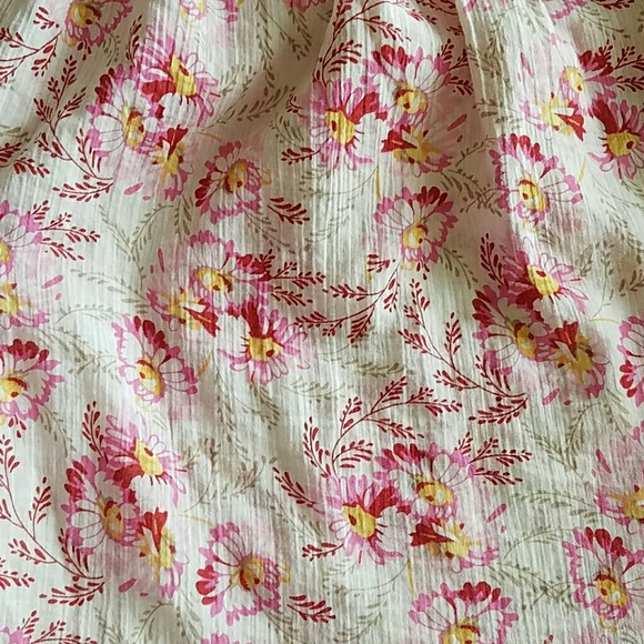 Guess Halter Top - Picture 4 of 5