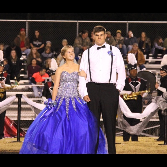 Prom/Pageant/Homecoming Dress - Picture 2 of 4