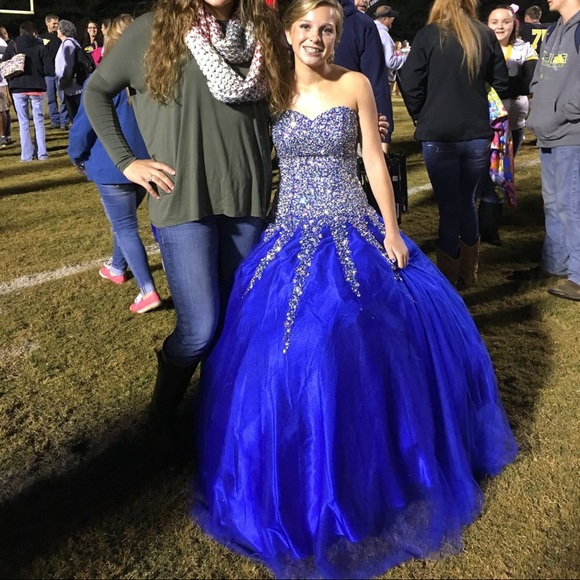Prom/Pageant/Homecoming Dress - Picture 4 of 4