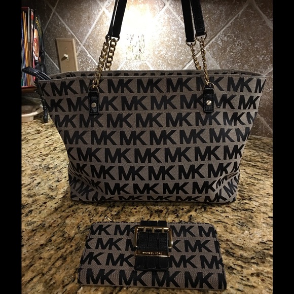 Authentic Michael Kors Handbag and Wallet