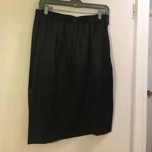 Rosebud black 100% silk skirt