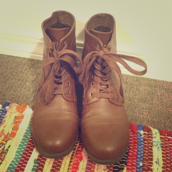 simple combat boots