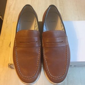Clarks loafer