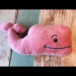 Vineyard vines whale