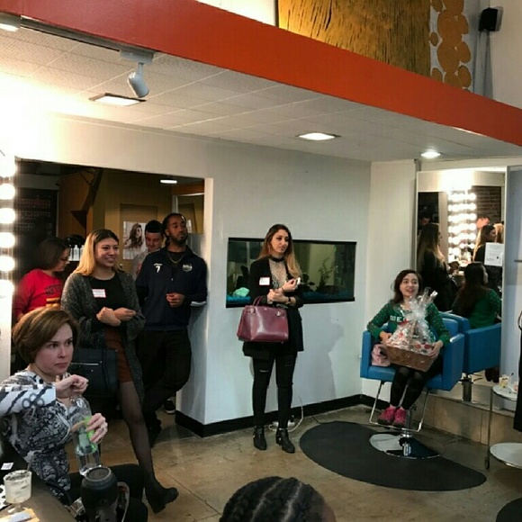 Thank you everyone who came to the posh meet up! - Picture 3 of 4