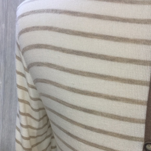 Super Soft Contrast Striped Top - Picture 3 of 4